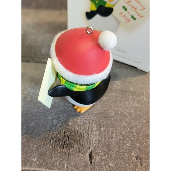 Hallmark 2009 signs of time ornament Xmas Decor penguin - Picture 3 of 5